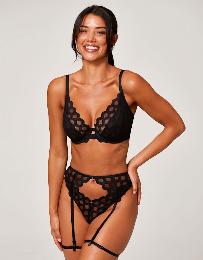 Esmae Bra