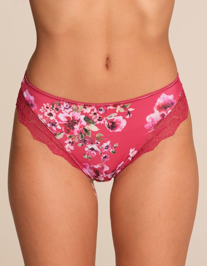 Lucia Brief