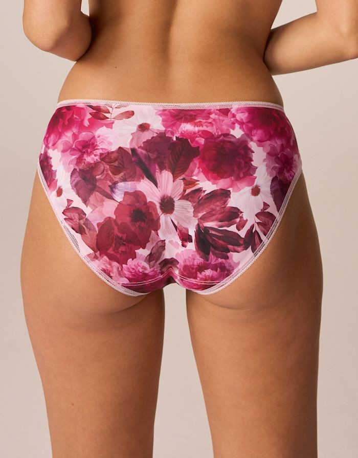 Pippa Brief